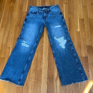 Hollister Women’s Low Rise Baggy Jeans